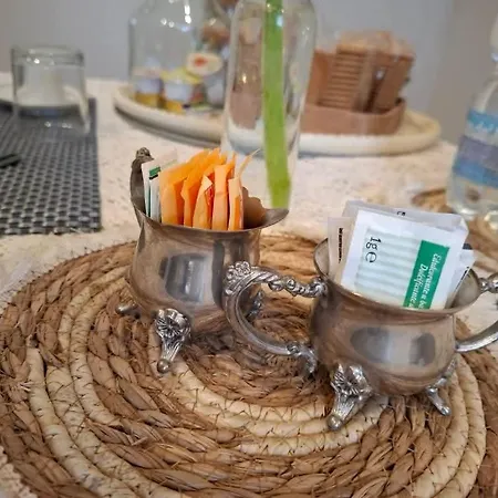 B&B Armonie Di Campagna & Breakfast Di Valentini Sabina 칼더라라디레노