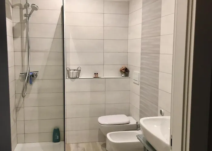 לינה וארוחת בוקר Armonie Di Campagna & Breakfast Di Valentini Sabina קלדררה די רנו